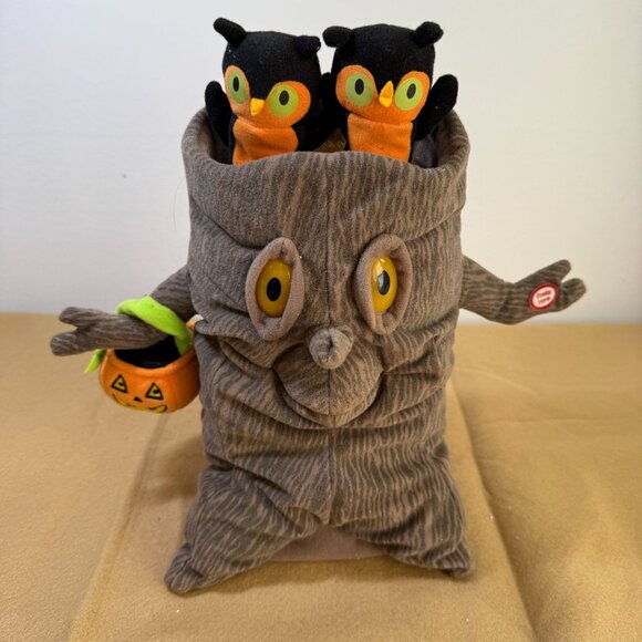 Hallmark Spooky Tree Plush Owls Halloween Decor Vintage - Picture 1 of 9